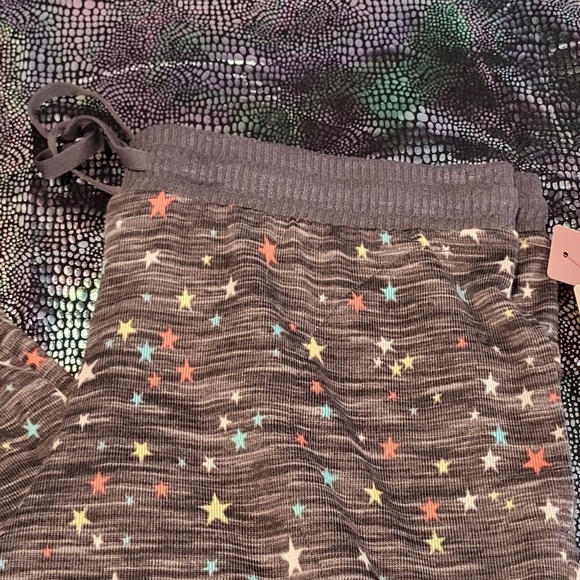 Cute and Soft Starry PJ Pants with pockets! - Picture 3 of 8